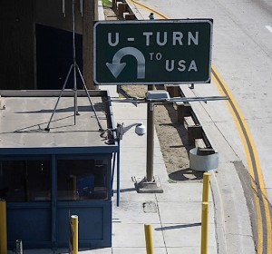 If you have gotten down to the border in your vehicle and wish to turn around without entering Mexico, you can do so and the border agents will direct you to the turn around if you are in a lane that isn’t close to it. (Google Maps)