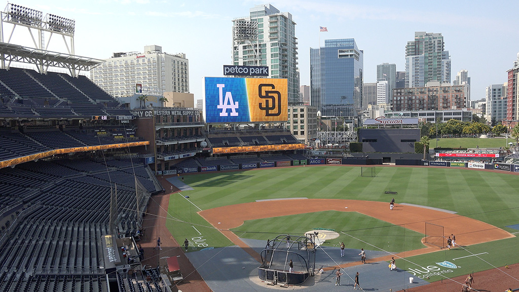 Scene & Heard at Petco : Sombreros spotted throughout park - The