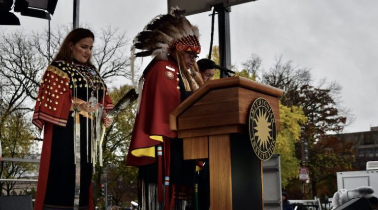 Native American Veterans Memorial Dedicated In Washington - Los Angeles ...